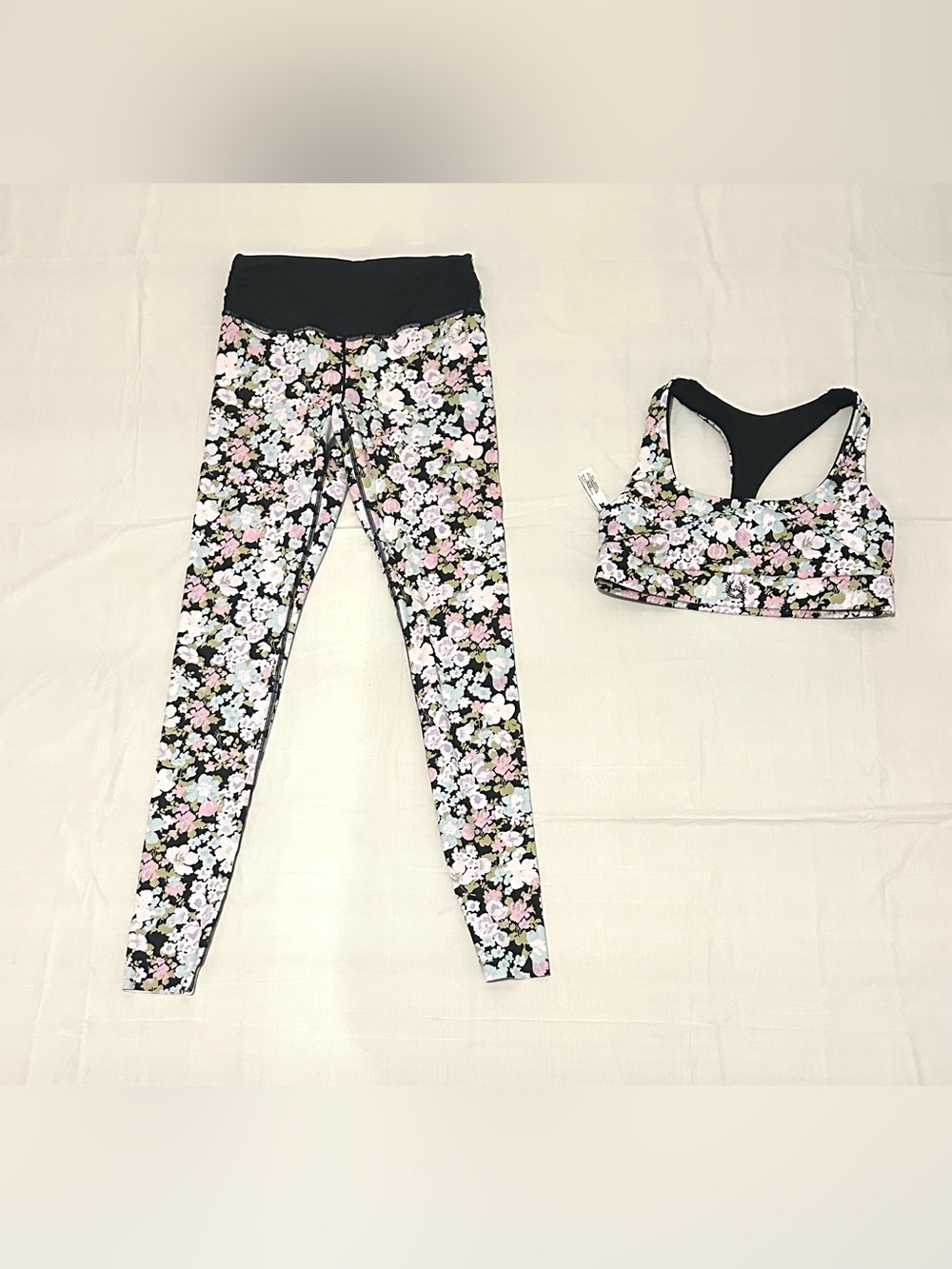 Victoria’s Secret Love Pink Active Legging & Sports Bra Set